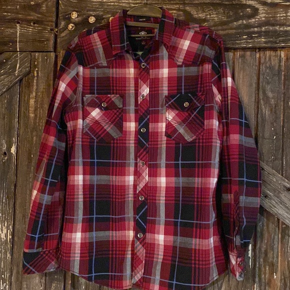 Rock & Republic button down shirt. - Picture 1 of 3